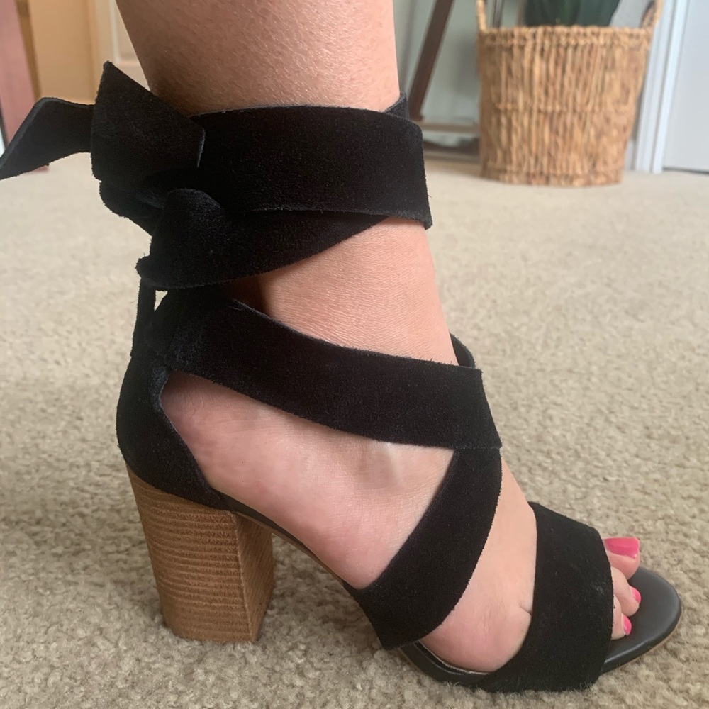 Gianni bini wrap block heels